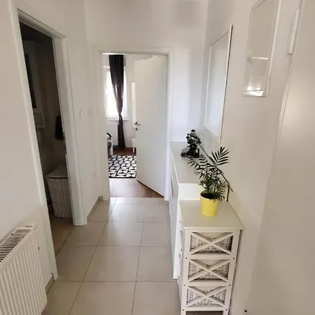 Apartment Apartman Coco *
