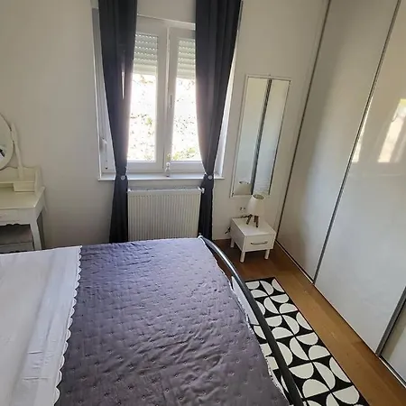 Apartment Apartman Coco Šibenik